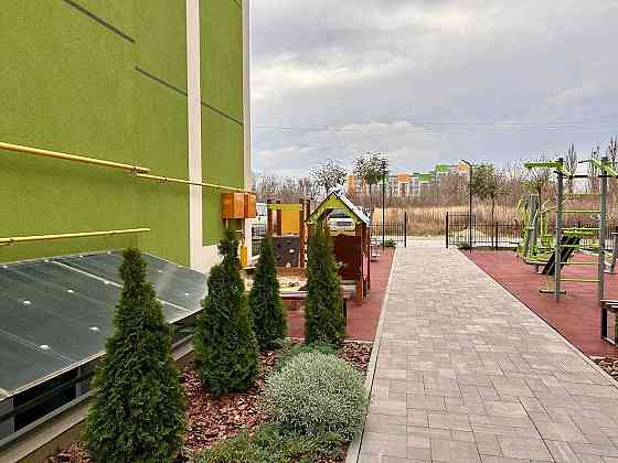 Квартира  в цокольному поверсі. Ремонт, індивідуальне опалення. Hostomel