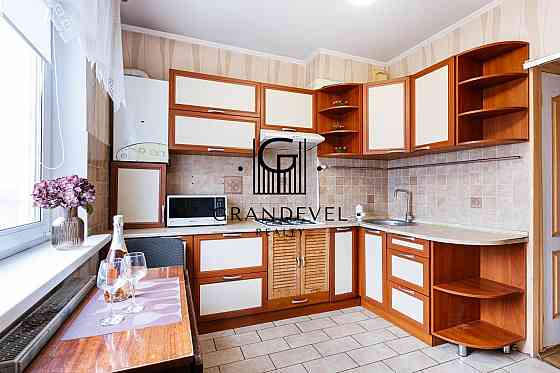 Продаж 2-к. кварт. з ремонтом, Грушевського, 28, м. Васильків Vasylkivske