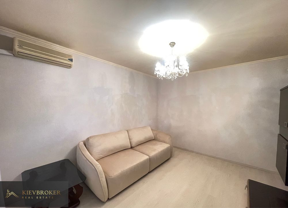 Продам 3-к з ремонтом 82м2 Анни Ахматової 15 метро Позняки Kyiv - photo 3