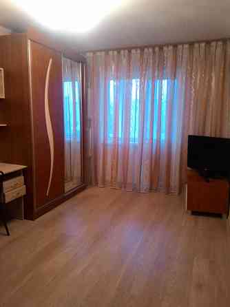 Сдам однокомнатную квартиру на Виноградаре. Хозяйка! Київ