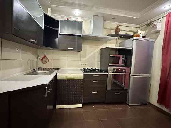 Оренда затишної 2-кімнатної квартири на Південно-Кільцевій (низ) Черновцы