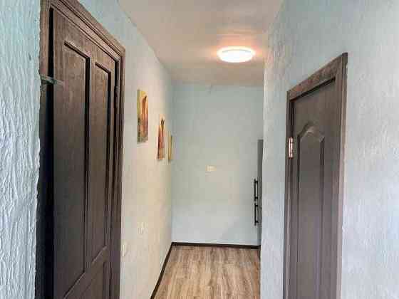 Продам  2-кімнатну квартиру з капітальним ремонтом на Молдаванці Одесса