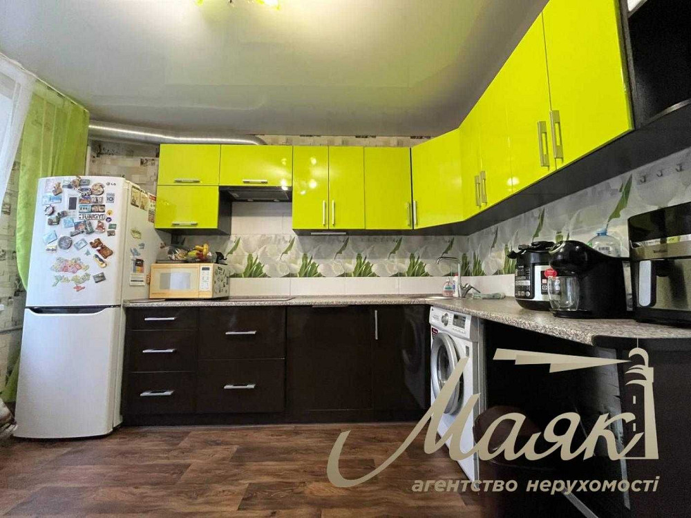 Продам 2-к.кв.,1/9,вул.Краснова,1А Запоріжжя - зображення 1