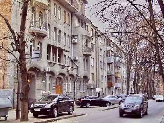 D1M Продам 3к. сталінку  в тихому центрі міста, м. Арх. Бекетова. Харьков