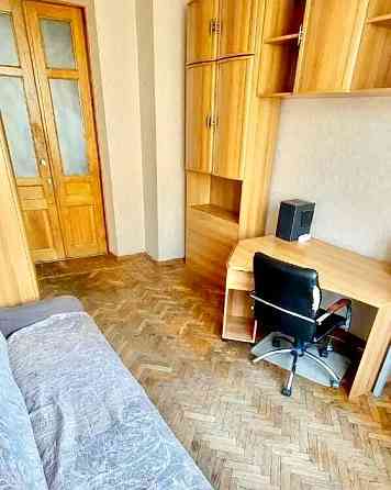 D1M Продам 3к. сталінку  в тихому центрі міста, м. Арх. Бекетова. Харьков