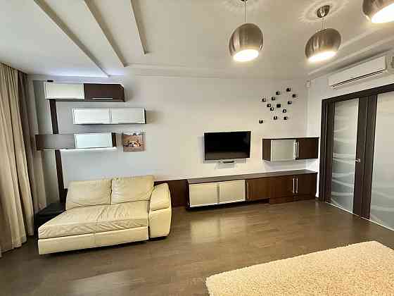 Оренда 2 кімнатної квартири вул. Вашингтона в новобудові Львов