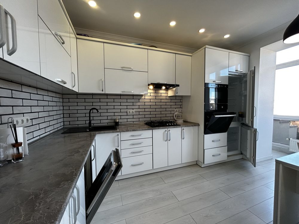 Комфортна 2-кімнатна квартира в центральному районі Ивано-Франковск - изображение 4