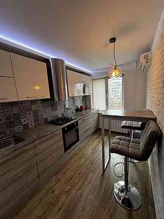 Продам 3 комнатную квартиру на Победе! Дніпро