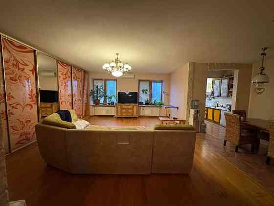 Продам 3-х, кімнатну квартиру, вул. Д.Багалія 4 Київ