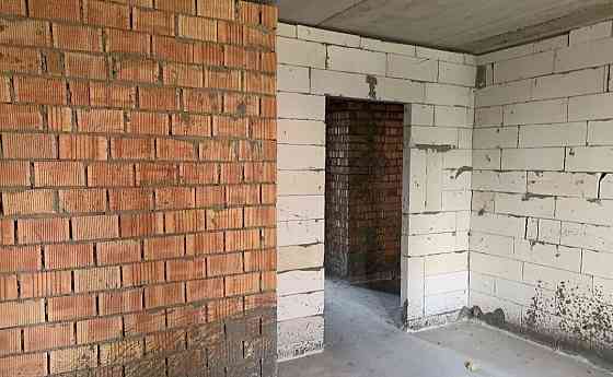 Продам 2-х комнатную квартиру в новом кирпичном доме на Сахарова Одеса