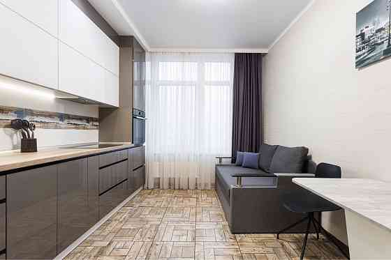 Аркадия новая студия+спальня в 43-я жемчужине Хозяин Odesa