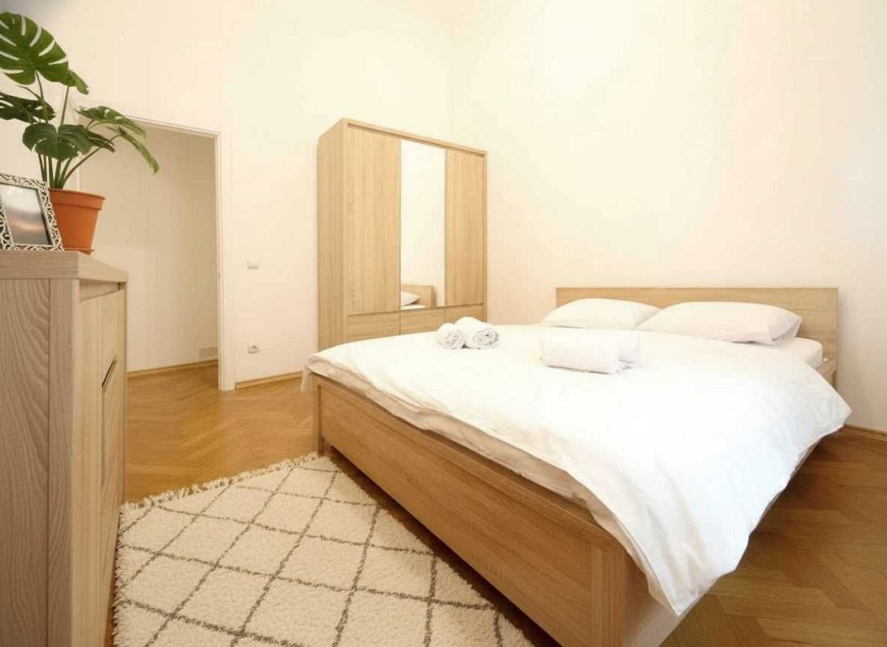 Оренда 2 - кімнатної квартири, вулиця Леонтовича (світло не вимикають) Lviv - photo 1