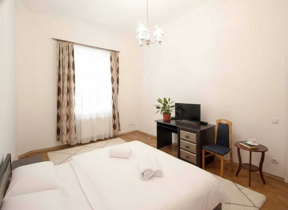 Оренда 2 - кімнатної квартири, вулиця Леонтовича (світло не вимикають) Lviv - photo 2