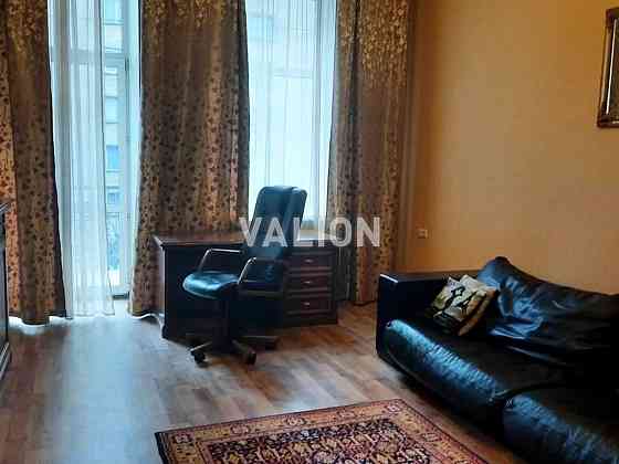 Продаж 2 кім. квартири в Центрі, Вул. Саксаганского, М Палац Спорту Київ