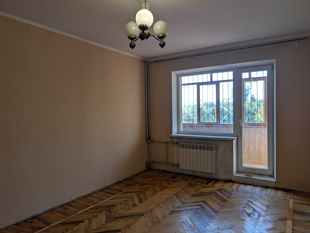 Продам без комісії 2кімнатну квартиру в районі Осіпенковського ринку Солнечное - изображение 1