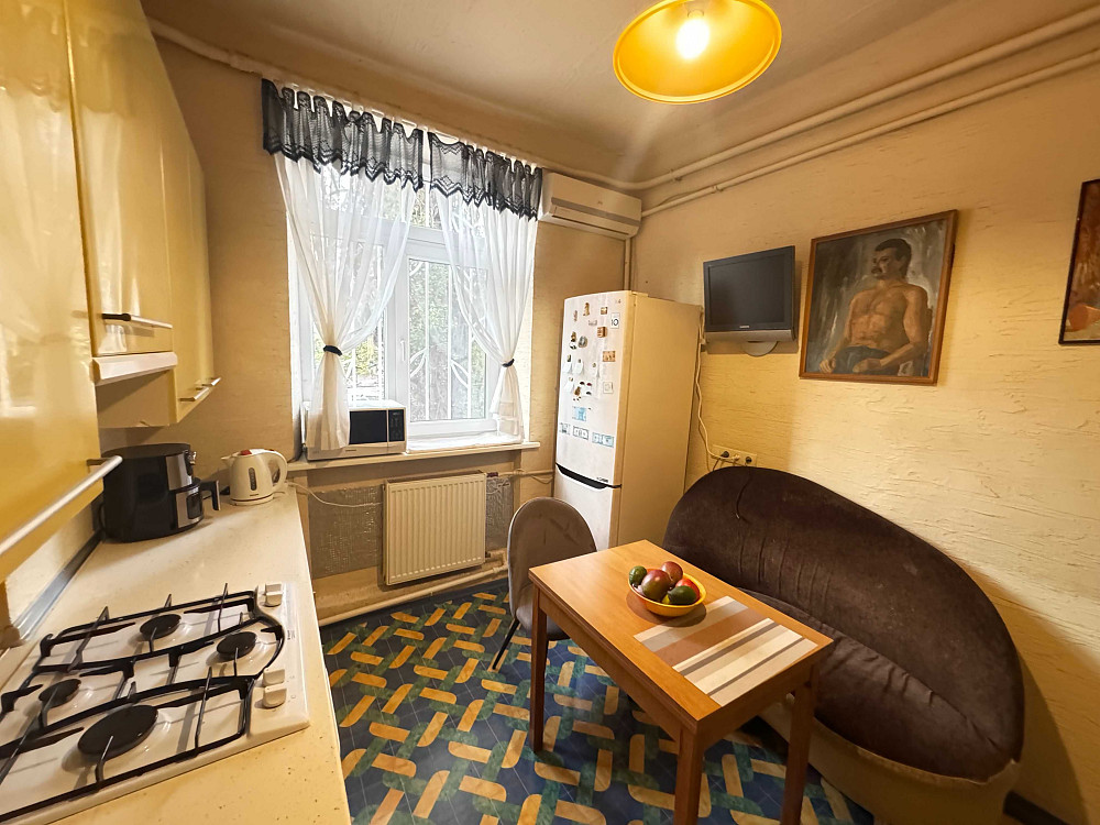 2во кімнатна СТАЛІНКА на вул. Леонтовича Одесса - изображение 2