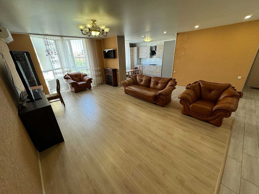 3 Кімнатна Студія в Центральній Частині Міста з Паркінгом Poltava - photo 1