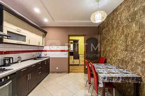 Здається в оренду квартира з меблями і технікою в центрі міста Ивано-Франковск