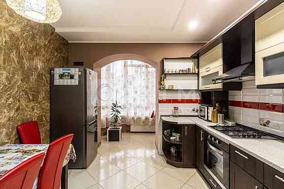 Здається в оренду квартира з меблями і технікою в центрі міста Ивано-Франковск