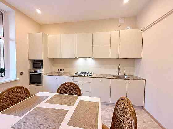 Оренда 2 кім. квартири вул. Вишенського Львов