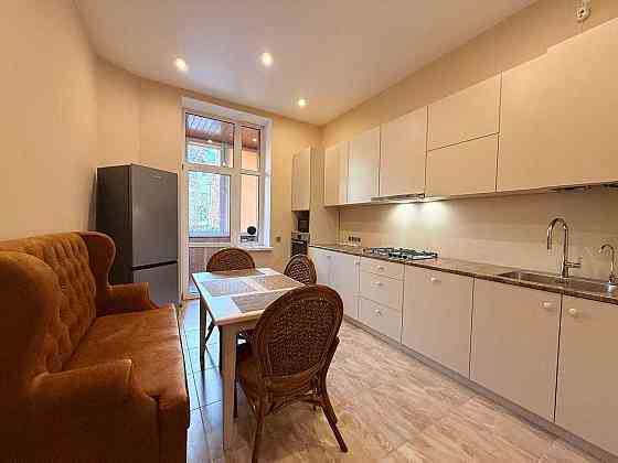 Оренда 2 кім. квартири вул. Вишенського Львов