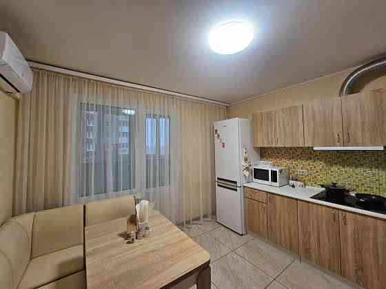 Продаж квартири 98 м з ремонтом. ЖК Крістер Град, Данченка 1 ТОРГ Kyiv