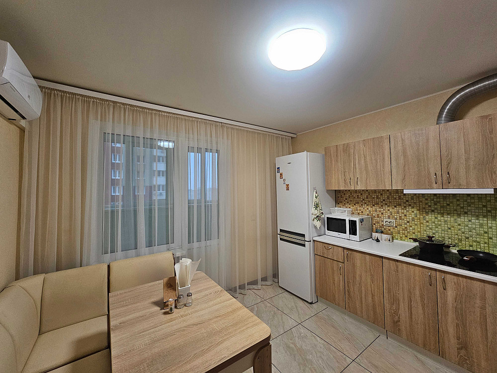 Продаж квартири 98 м з ремонтом. ЖК Крістер Град, Данченка 1 ТОРГ Київ - зображення 1