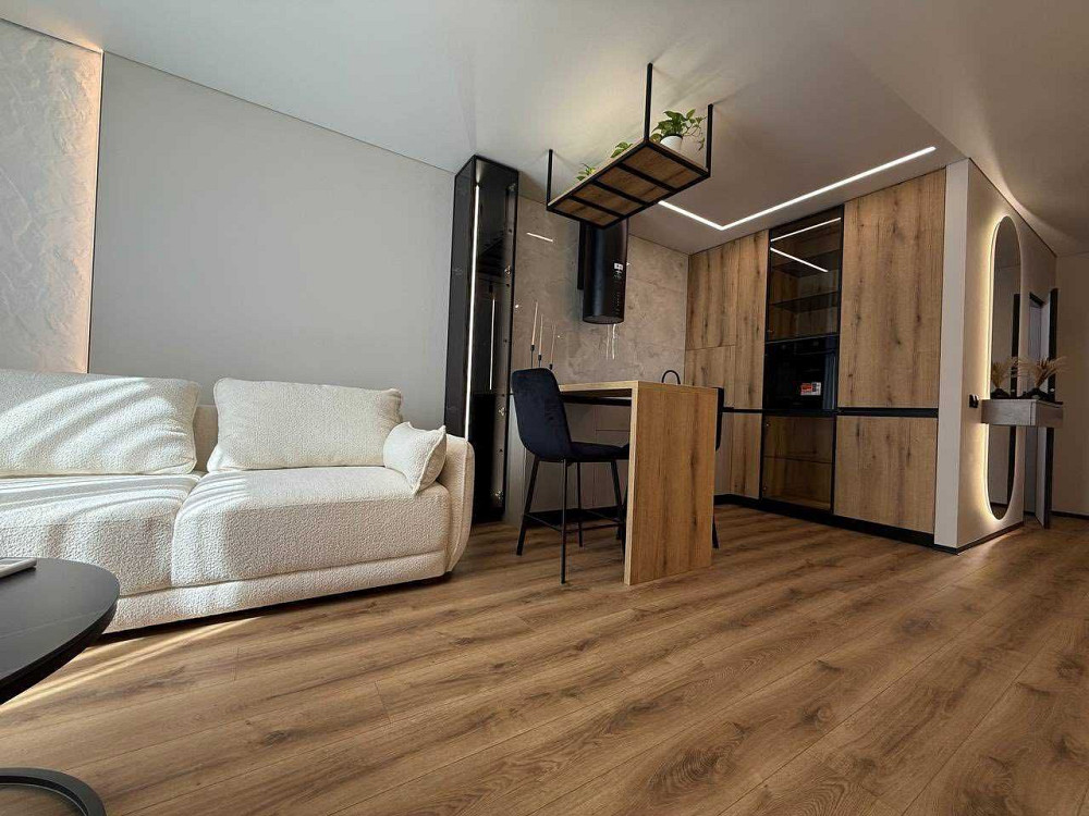 Продаж 1.5-кімнатної квартири з авторським ремонтом, ЖК Manhattan Ивано-Франковск - изображение 1