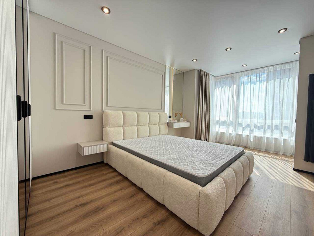 Продаж 1.5-кімнатної квартири з авторським ремонтом, ЖК Manhattan Ивано-Франковск - изображение 2