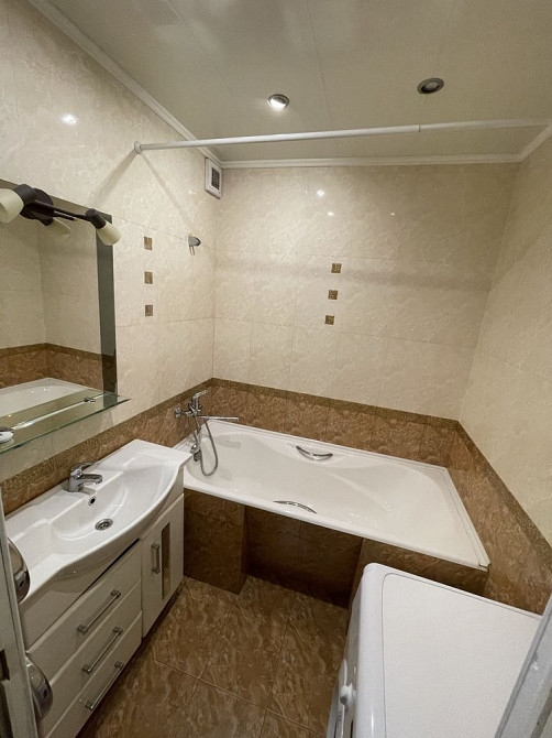 Власник! Продам 2-х кімнатна квартира, Харківське шосе 148 Київ - зображення 6