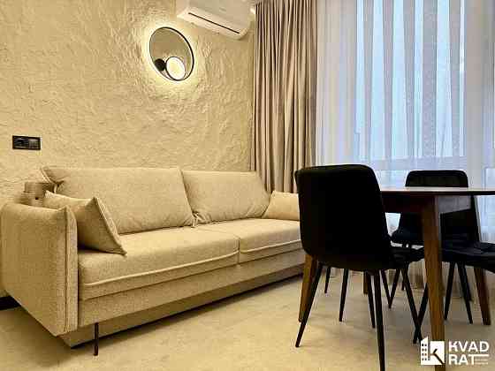 Укомплектована видова двокімнатна квартира біля озера. 7 поверх Ивано-Франковск