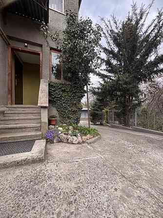 3 к. кв. закритий двір, є паркомісце Ужгород