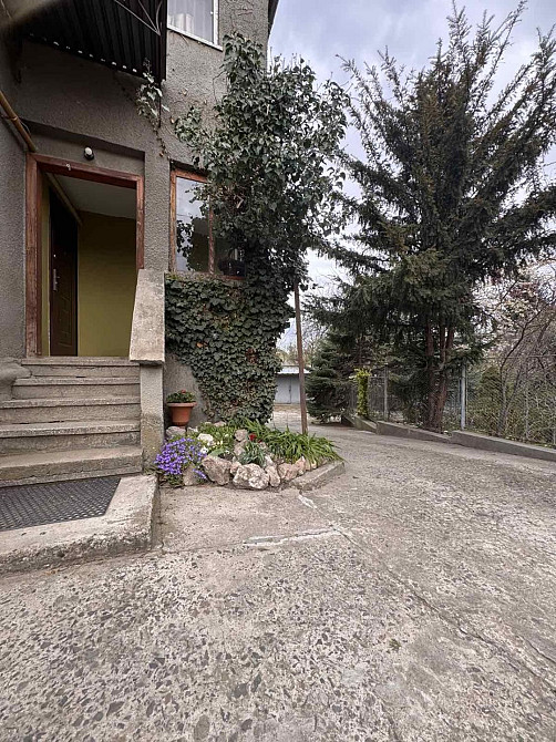 3 к. кв. закритий двір, є паркомісце Ужгород - изображение 1