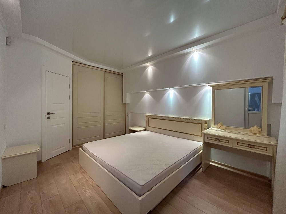 Велика євро 3 кімнатна квартира  ГАЗ. Податки 2% Держпрограми Ірпінь - зображення 1