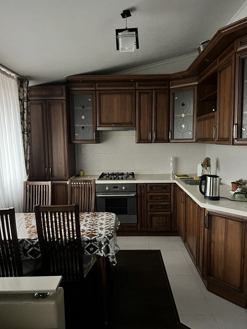 2-х кімнатна квартира в центрі міста Угорники - зображення 1