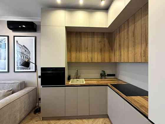 Опенда Квартири | Палац України | 60м2 | 10 поверх Київ