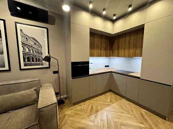 Опенда Квартири | Палац України | 60м2 | 10 поверх Київ