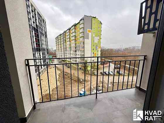 Здана видова квартира з балконом. ЖК Паркова алея Uhornyky