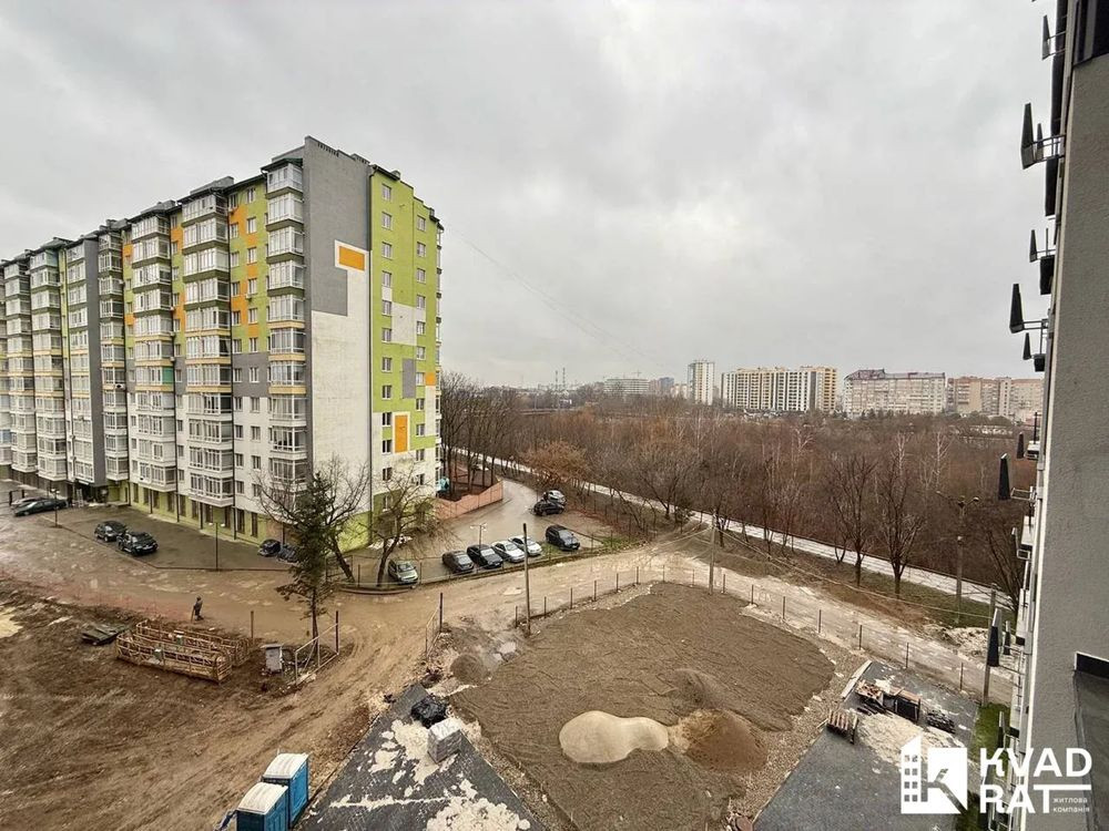 Здана видова квартира з балконом. ЖК Паркова алея Угорники - изображение 1