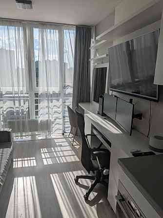 Продам 1-кімнатну квартиру студію вулиця Ракетна, 24 EN Київ