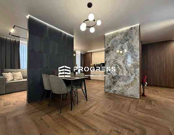 Продаж 2-кімнатної квартири з кухнею-студією в ЖК Family Plaza Іvano-Frankivsk