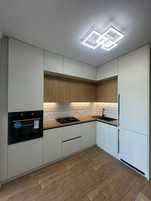 Продається 1к квартира з ремонтом з індив. опаленням біля Велесу Іvano-Frankivsk - photo 1