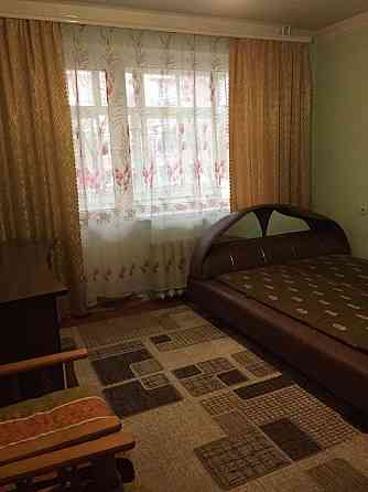 ПРОДАЄТЬСЯ 3-х кімнатна  квартира Черновцы