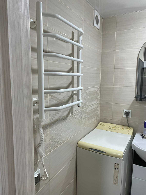 Продам велику 1-кімнатну квартиру Малий ринок Запоріжжя - зображення 6