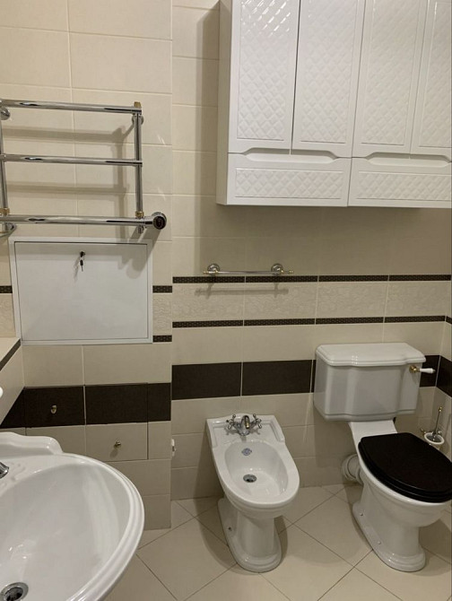 Довгострокова оренда 2к квартири по вул. Миколи Амосова 4 Киев - изображение 8