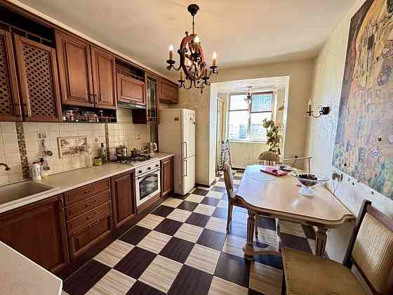 Оренда просторої 2-к в новобудові,паркінг,консьєрж, відеоспостереження Запоріжжя