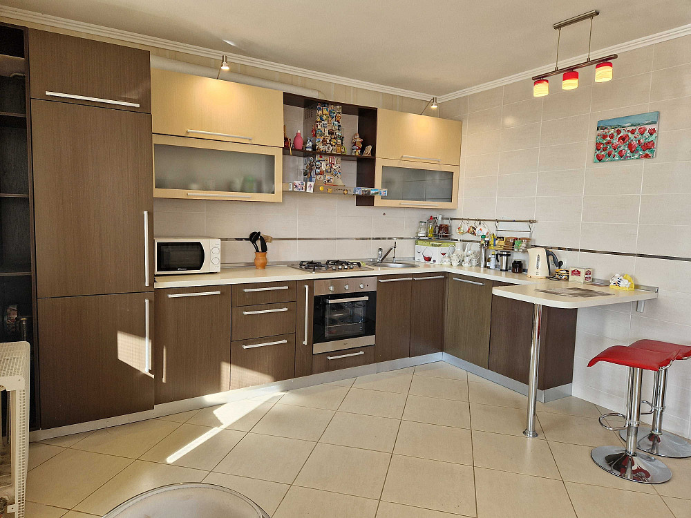 Власник терміново здає квартиру в центрі Бучі Буча - изображение 1