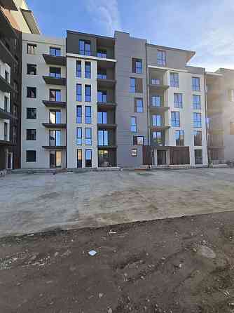 Продаж 2-кімнатної квартири-сирця в ЖК «Французький двір», вул. Руська Ужгород