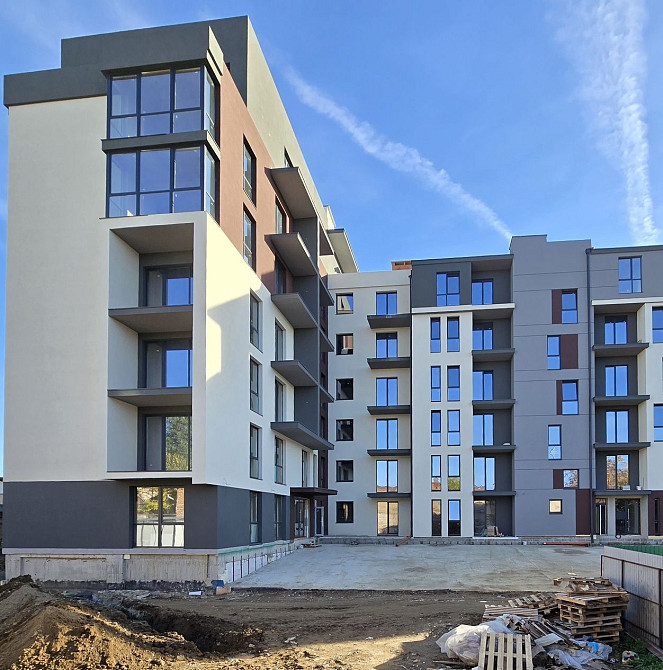 Продаж 2-кімнатної квартири-сирця в ЖК «Французький двір», вул. Руська Ужгород - изображение 1