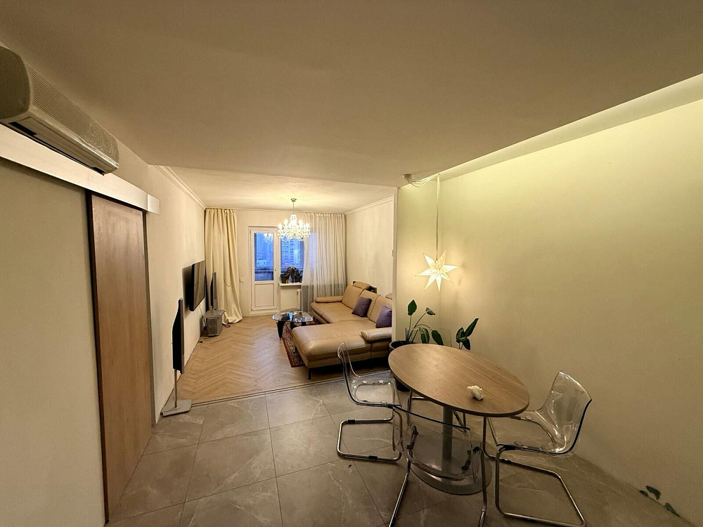 Сучасна 3-к квартира 100 м² з ремонтом в стилі  LOFT вул Бальзака 55-В Киев - изображение 6